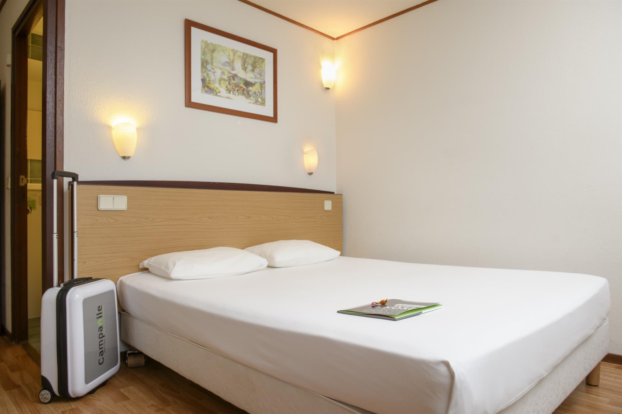 แคมพาไนล์ โฮเต็ล แอนด์ เรสเทอรองค์ โกรินเช็ม Hotel คอร์เกิม ภายนอก รูปภาพ
